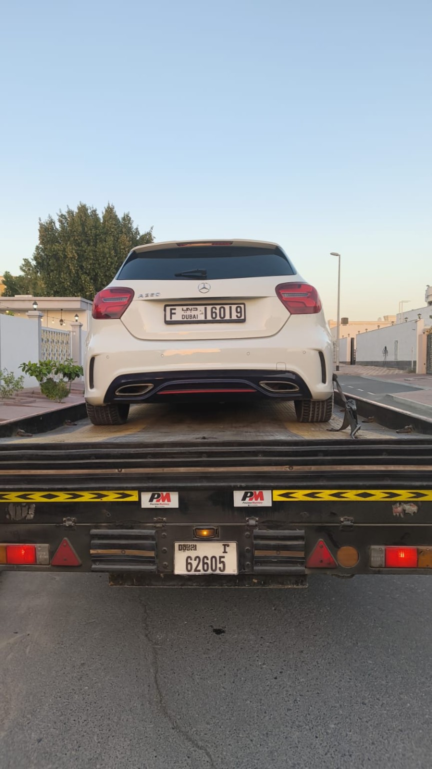 نقل سيارات دبي